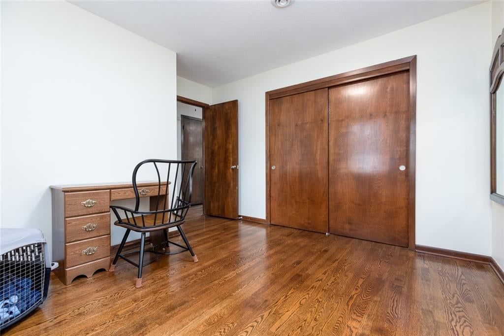 Photo 14 of 31 - 1405 NE 72 Street, Gladstone, MO 64118