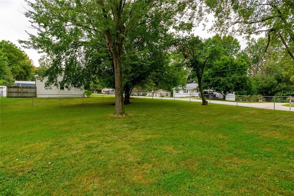 Photo 21 of 31 - 1405 NE 72 Street, Gladstone, MO 64118