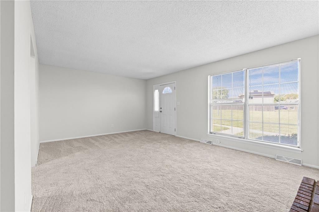 6500 E 128th Street — photo 2