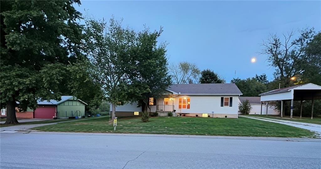 1232 N Tucker Street — photo 23