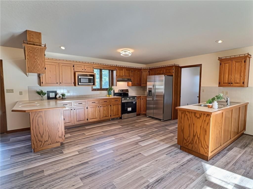 1232 N Tucker Street — photo 24