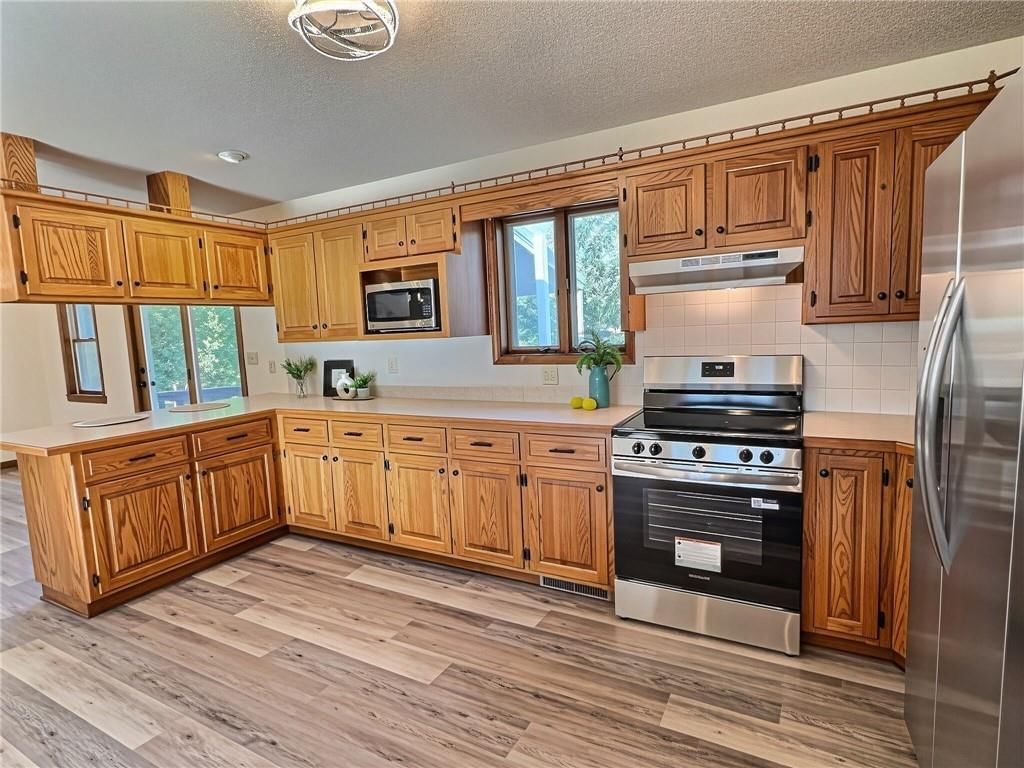1232 N Tucker Street — photo 28