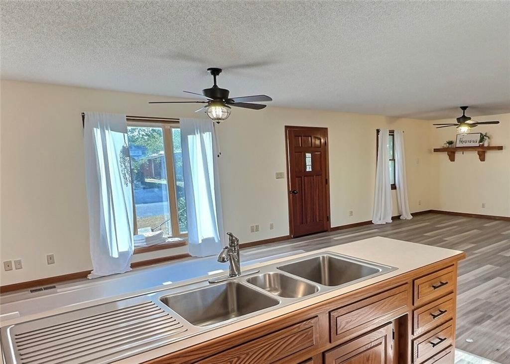 1232 N Tucker Street — photo 30