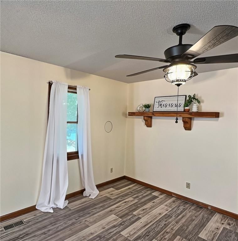 1232 N Tucker Street — photo 31