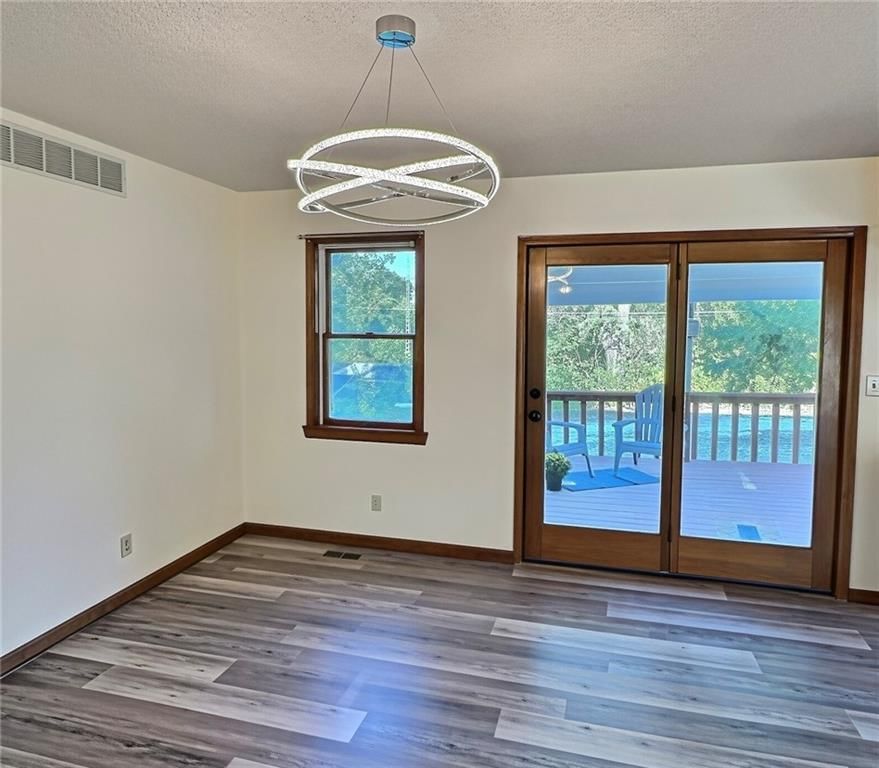 1232 N Tucker Street — photo 33
