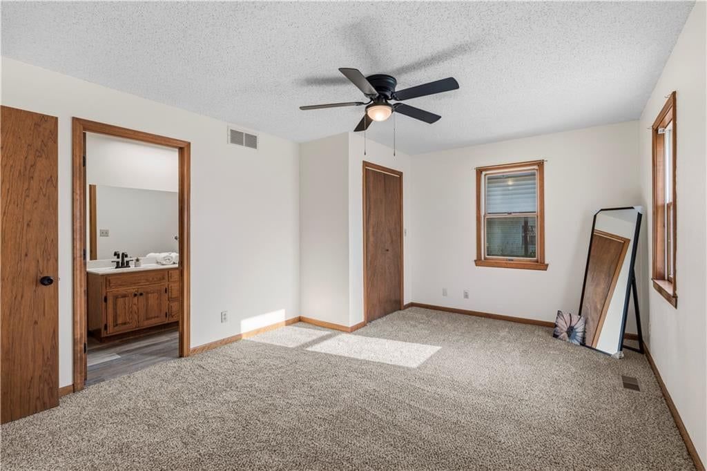 1232 N Tucker Street — photo 41
