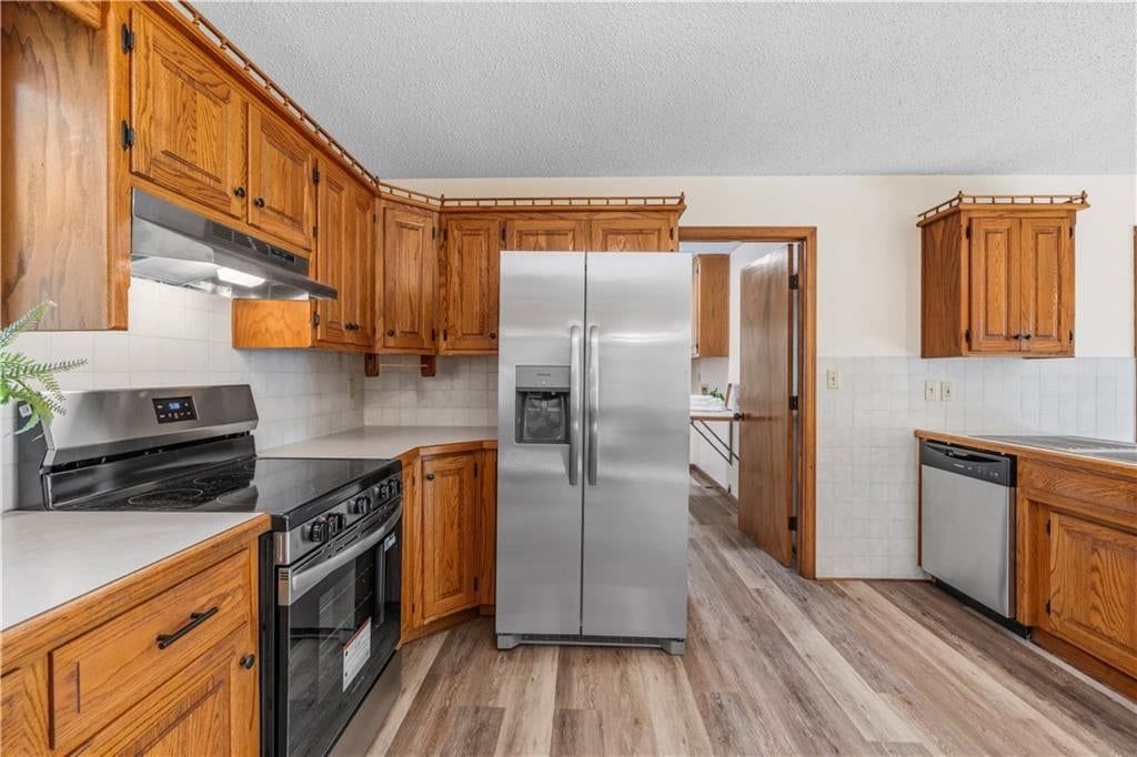 1232 N Tucker Street — photo 46