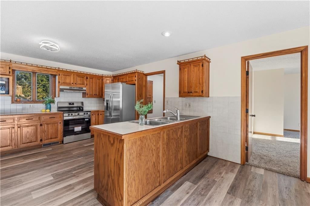 1232 N Tucker Street — photo 47
