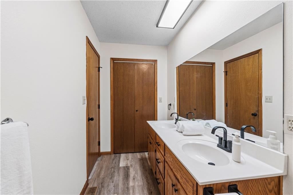 1232 N Tucker Street — photo 75
