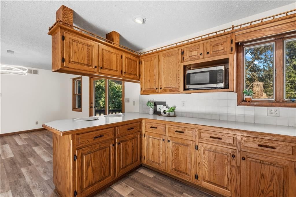 1232 N Tucker Street — photo 77