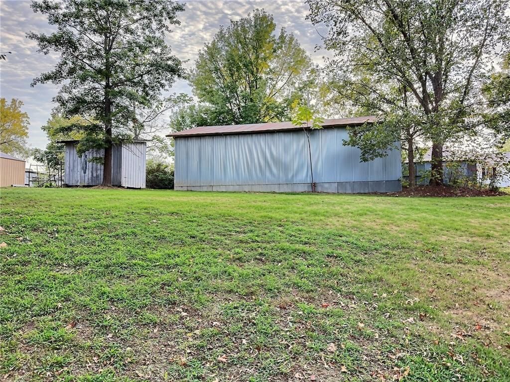 1232 N Tucker Street — photo 85