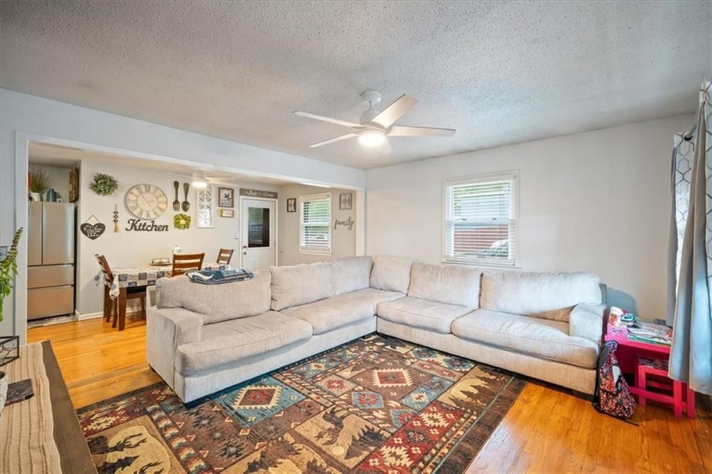 406 Elmwood Avenue — photo 8
