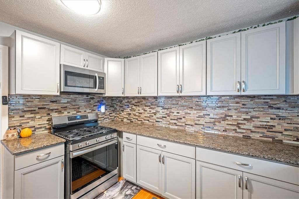 406 Elmwood Avenue — photo 13