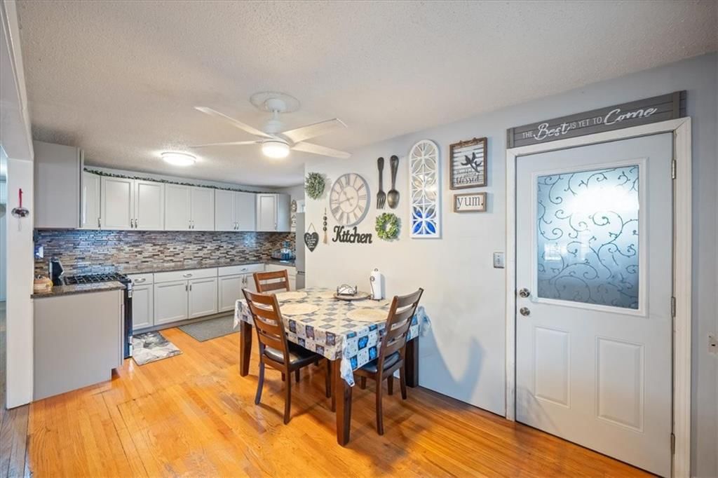 406 Elmwood Avenue — photo 14