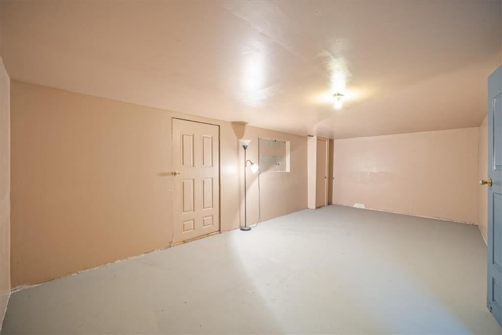 406 Elmwood Avenue — photo 23