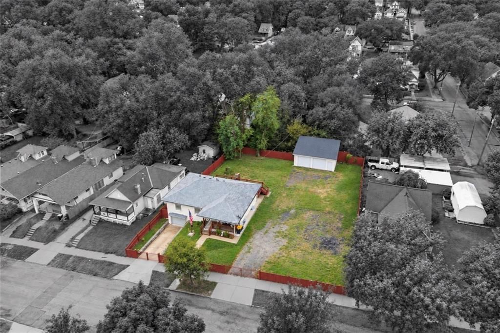406 Elmwood Avenue, Kansas City, MO
