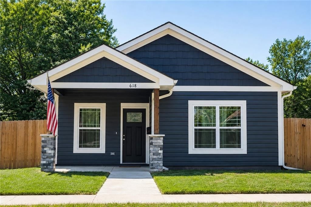 618 N Cedar Street — photo 3