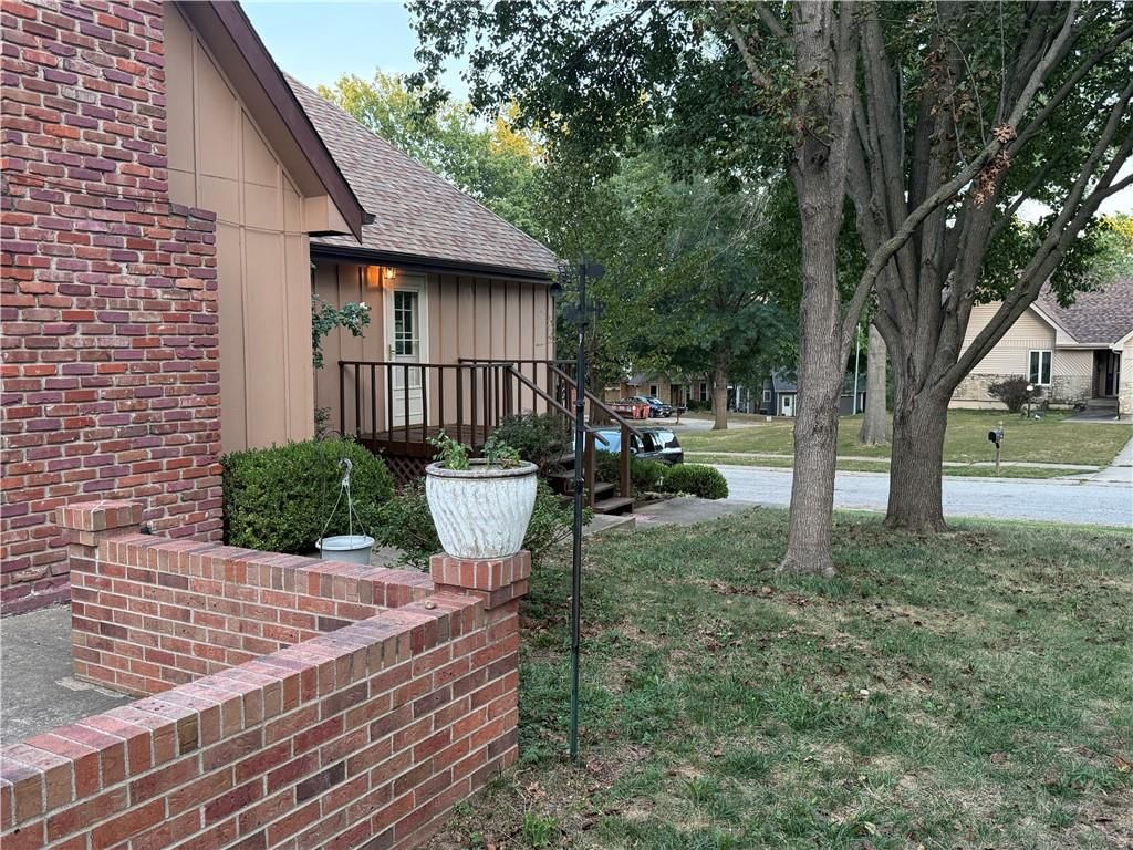 4701 NW 67th Terrace — photo 11
