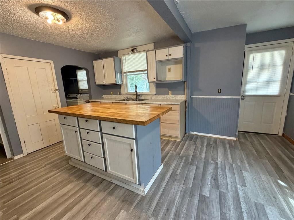 301 N High Street — photo 8