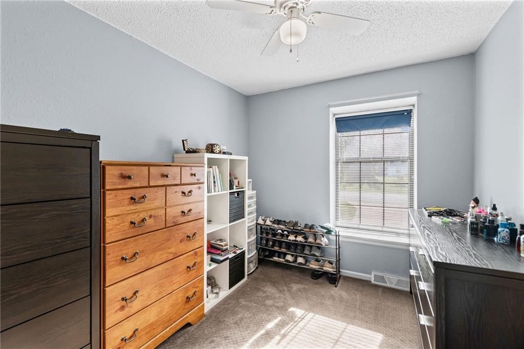 2912 S 42nd Street — photo 11