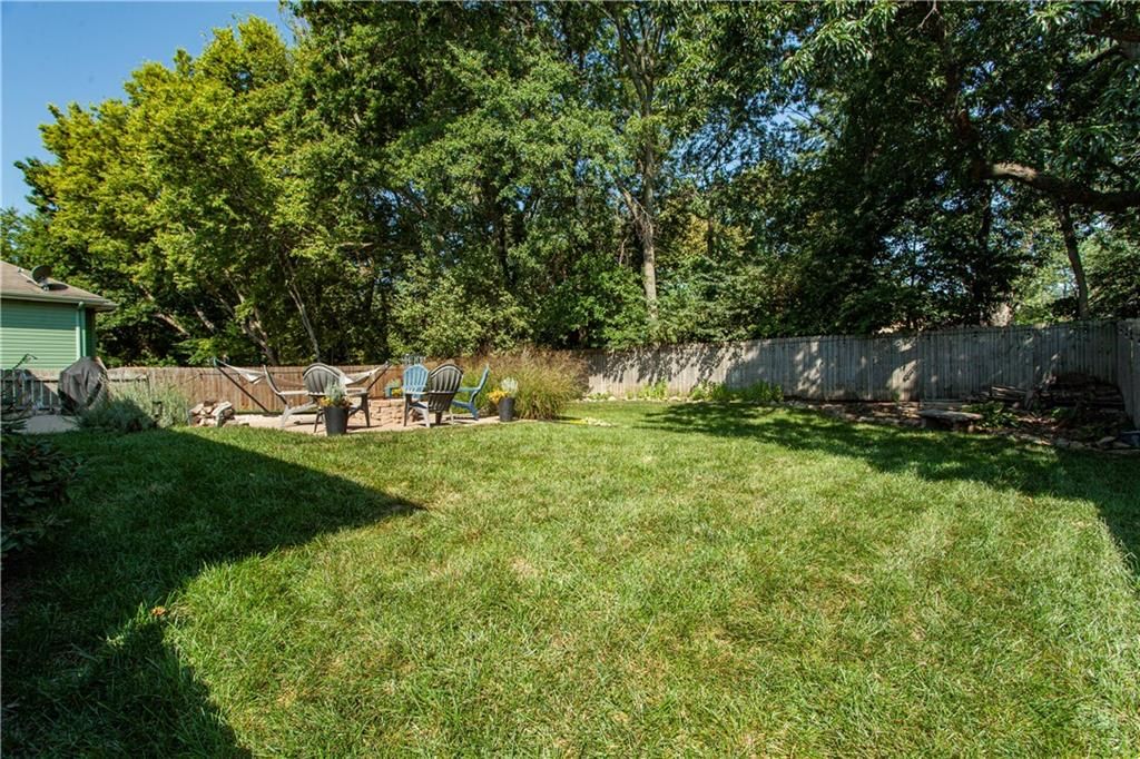 2701 NW Richard Drive — photo 31