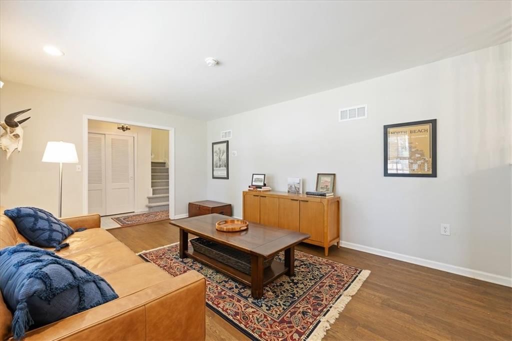 11512 WALNUT Street — photo 6