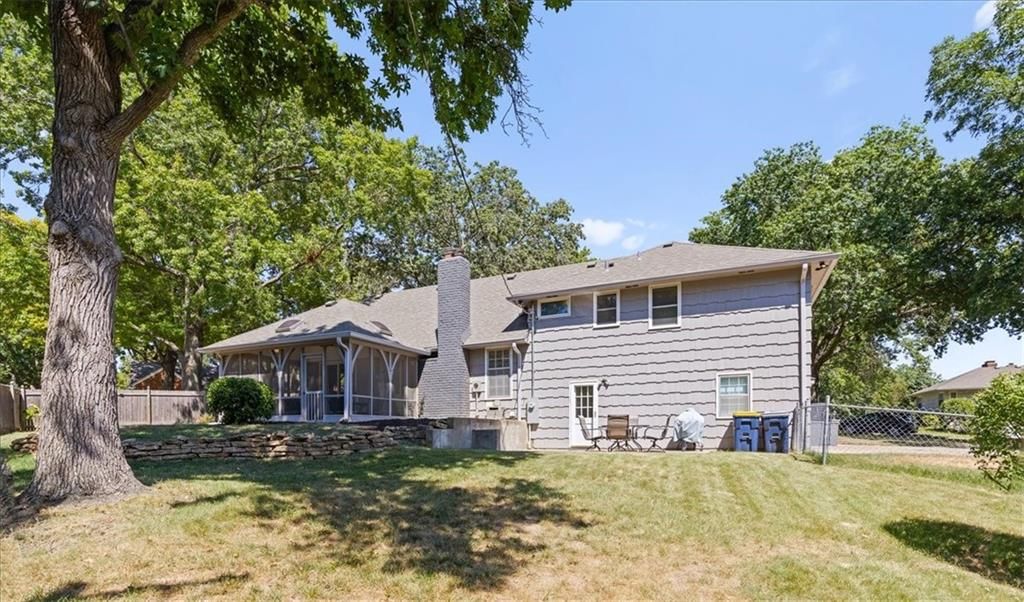 11512 WALNUT Street — photo 25