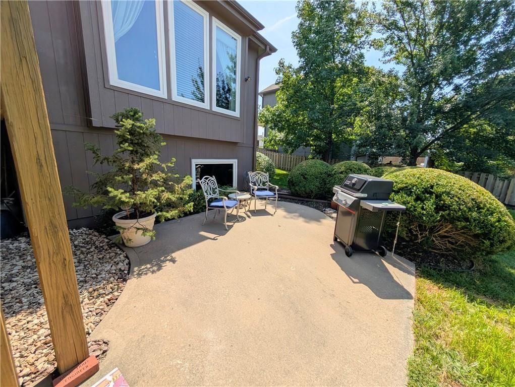 5514 Hilltop Drive — photo 3