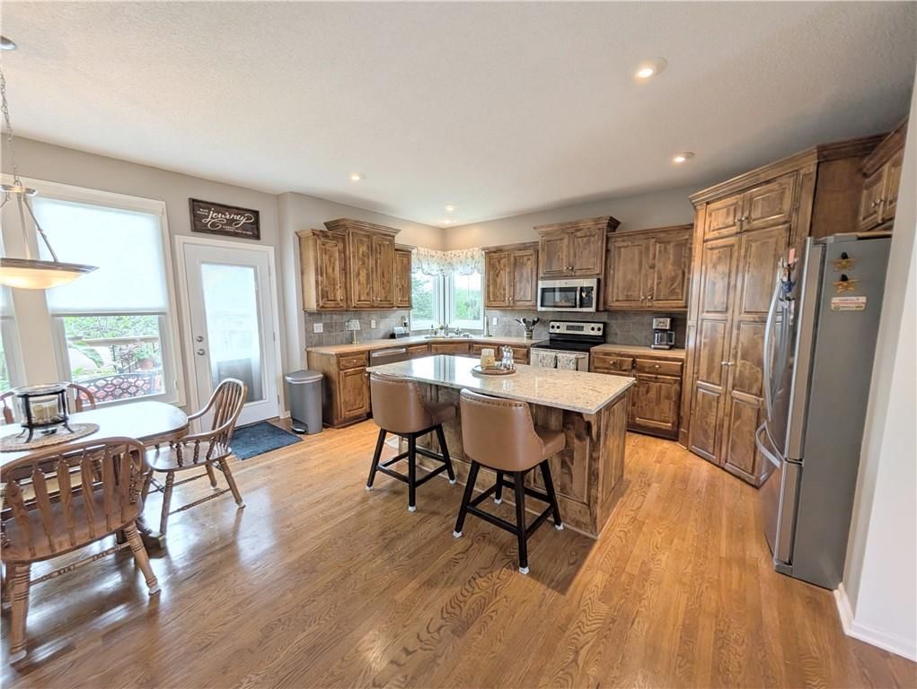 5514 Hilltop Drive — photo 8