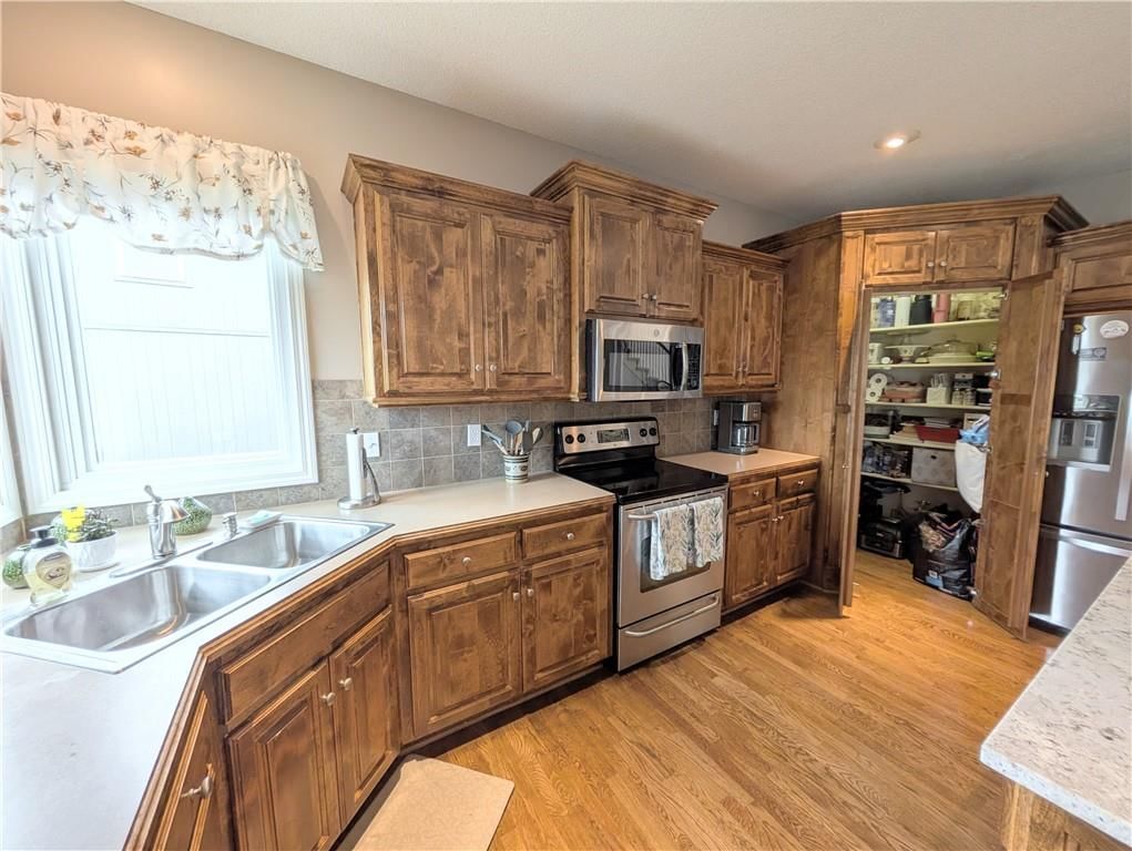 5514 Hilltop Drive — photo 10