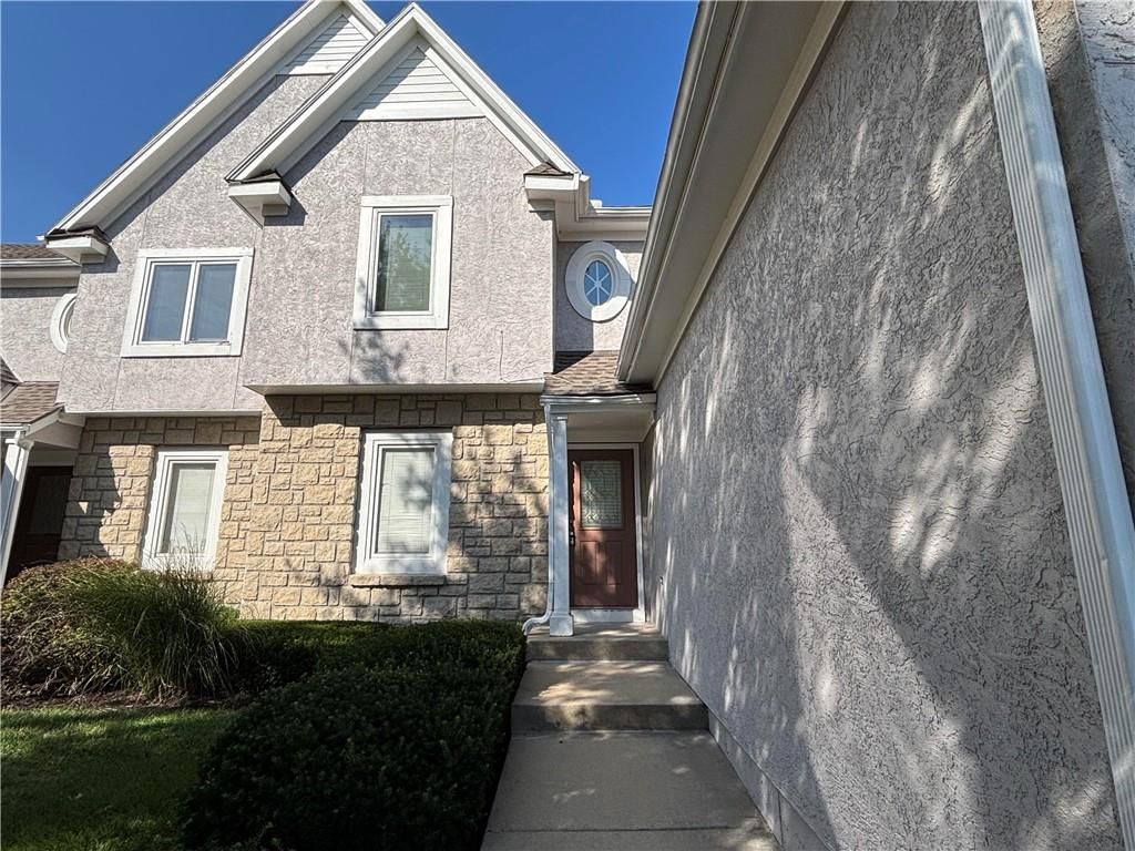 11905 Westgate Circle — photo 3