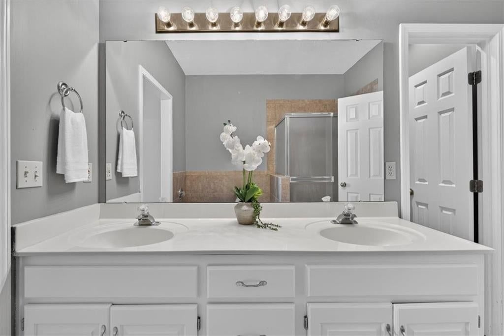 11905 Westgate Circle — photo 24