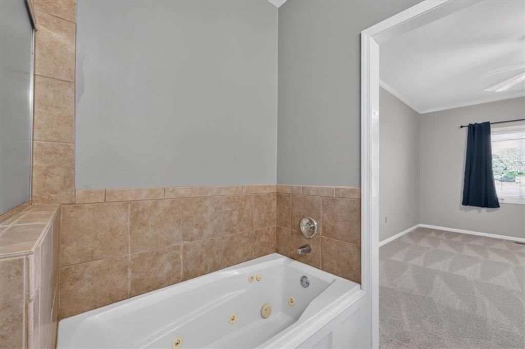 11905 Westgate Circle — photo 25