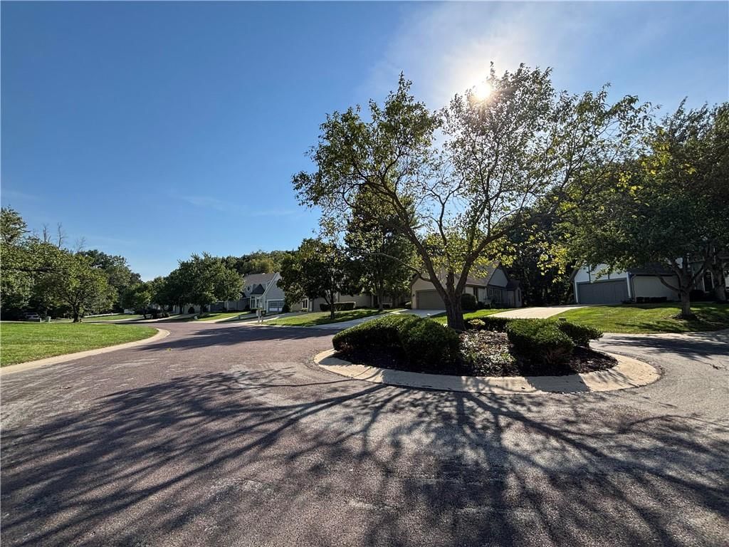 11905 Westgate Circle — photo 41
