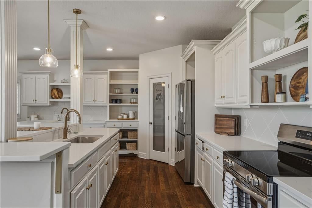 Photo 10 of 50, 10108 NE 101st Street, Kansas City, MO 64157