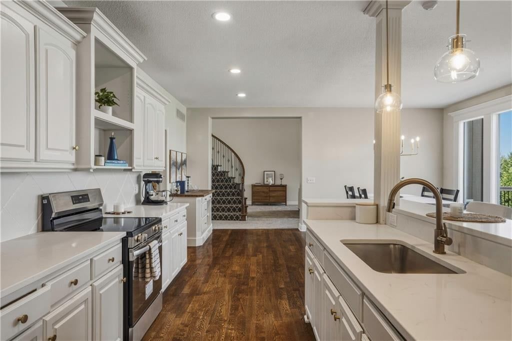 Photo 11 of 50, 10108 NE 101st Street, Kansas City, MO 64157