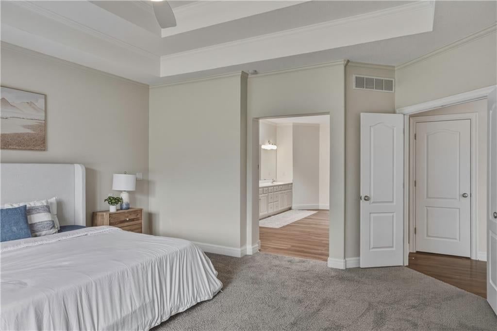 Photo 15 of 50 - 10108 NE 101st Street, Kansas City, MO 64157