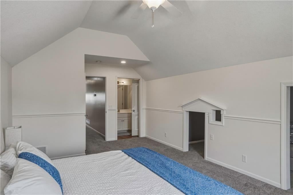 Photo 23 of 50 - 10108 NE 101st Street, Kansas City, MO 64157