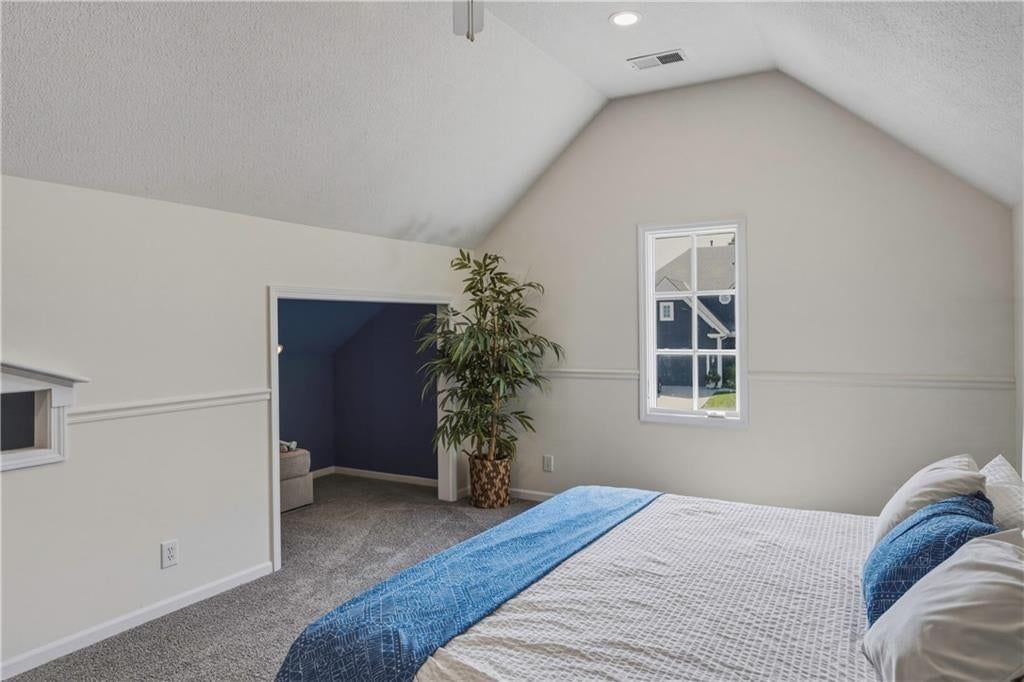 Photo 24 of 50 - 10108 NE 101st Street, Kansas City, MO 64157