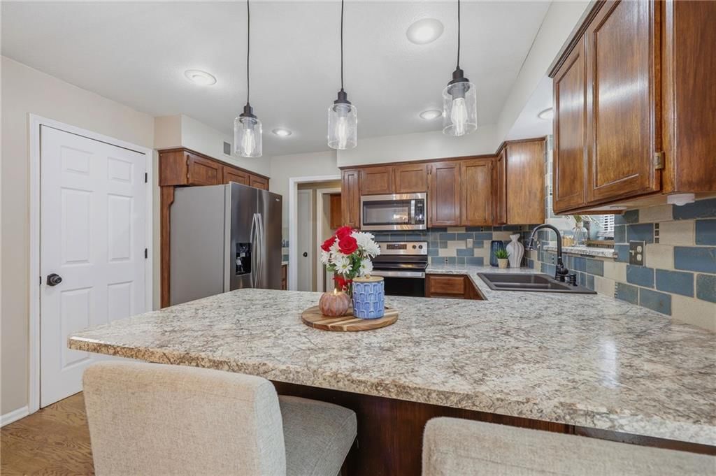 11624 W 113th Street — photo 5