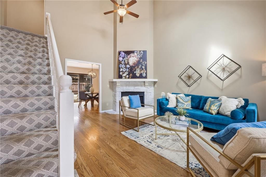 11624 W 113th Street, Overland Park, KS: listing photo 2