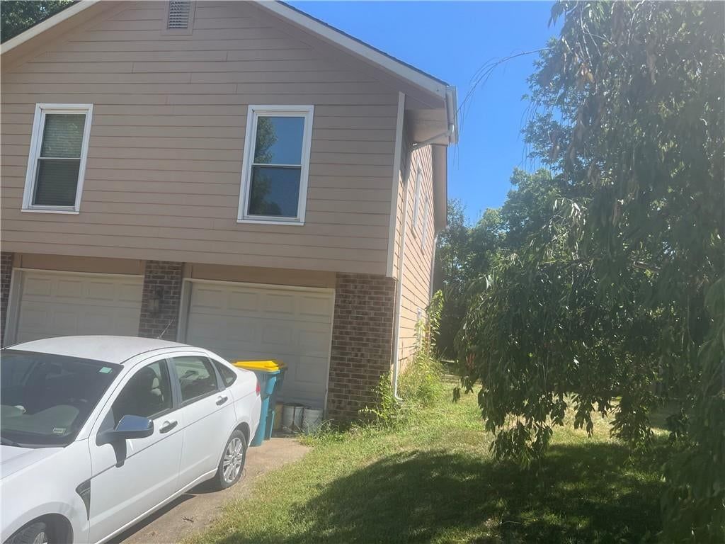 1211 Banner Court — photo 3