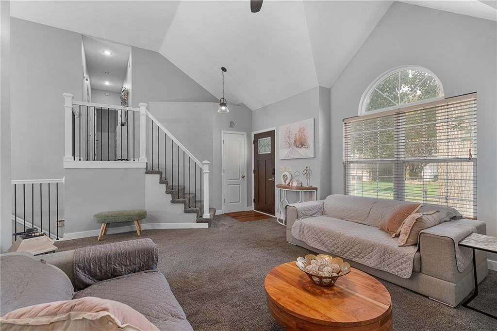 Photo 4 of 30 - 8705 N Carson Avenue, Kansas City, MO 64153