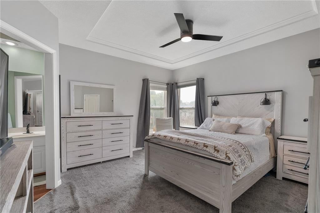Photo 9 of 30 - 8705 N Carson Avenue, Kansas City, MO 64153