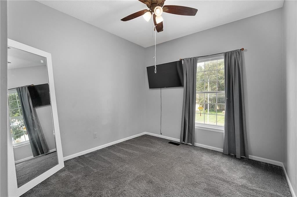 Photo 12 of 30 - 8705 N Carson Avenue, Kansas City, MO 64153