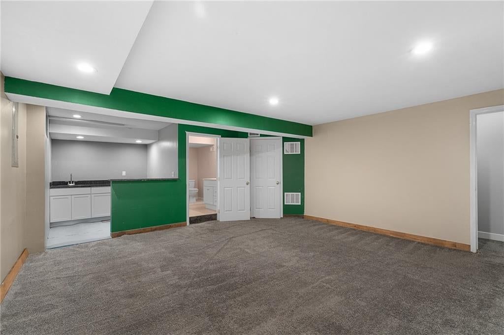 Photo 16 of 30 - 8705 N Carson Avenue, Kansas City, MO 64153