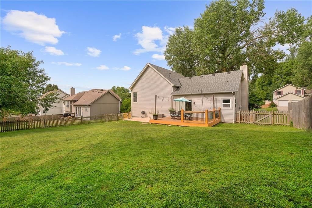 Photo 30 of 30 - 8705 N Carson Avenue, Kansas City, MO 64153