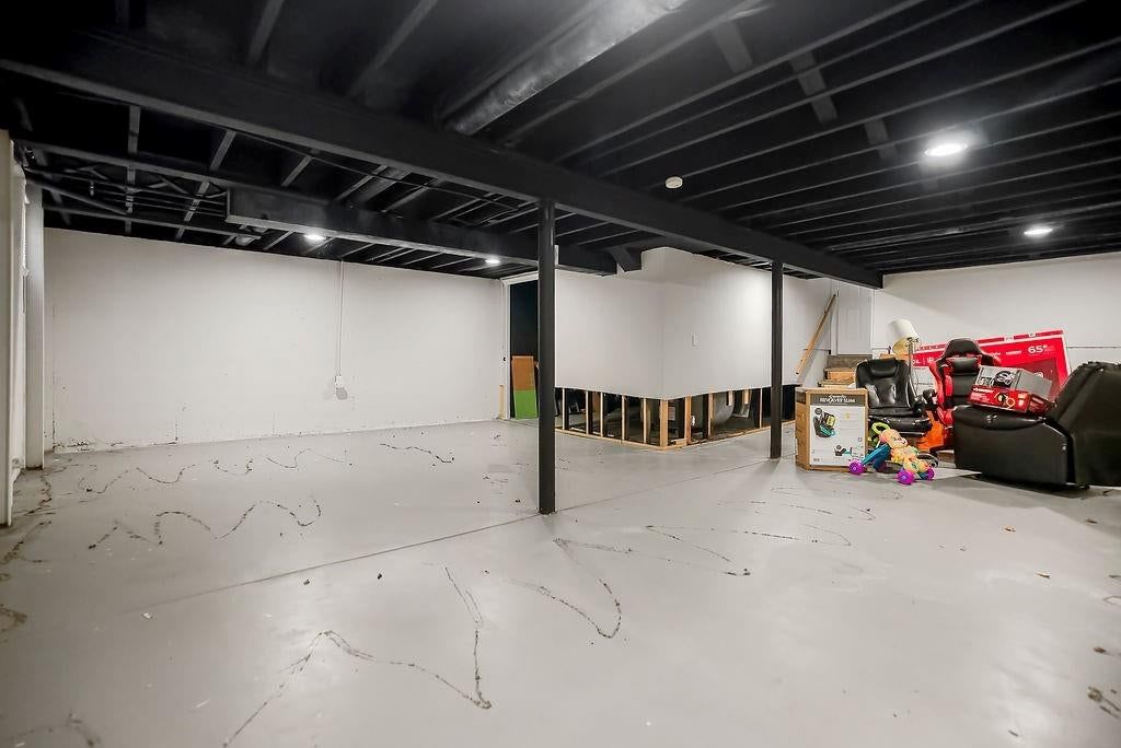 6107 E 107th Street — photo 5