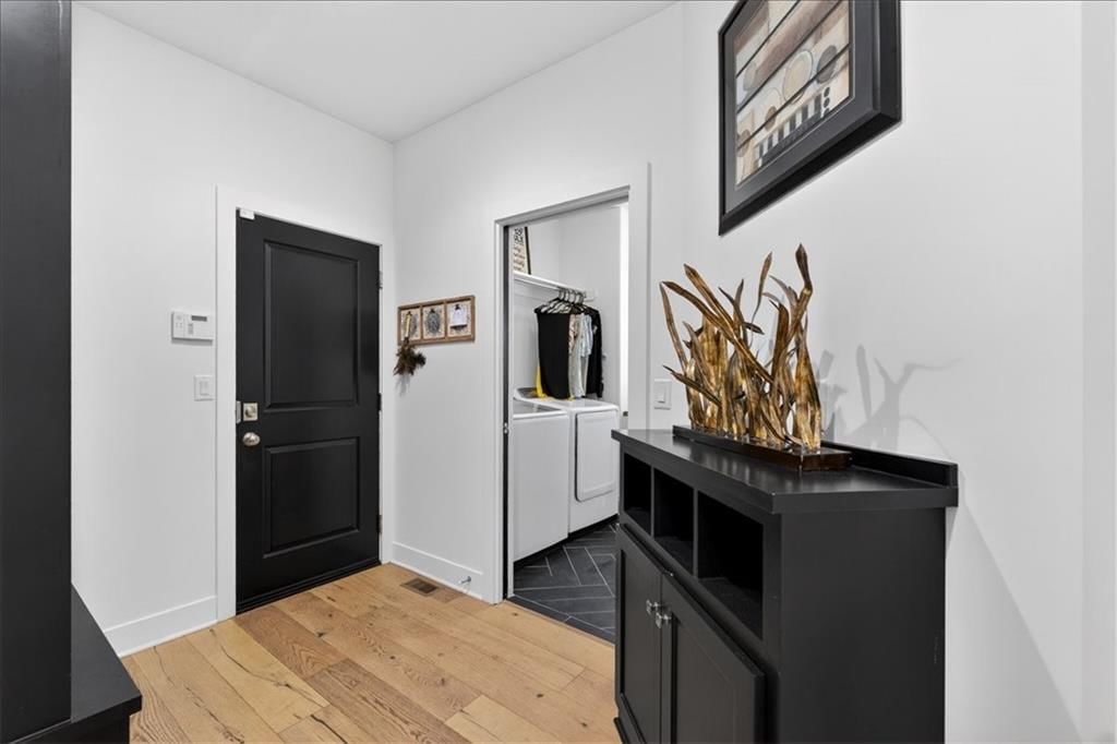 1016 Bridgeshire Drive — photo 7