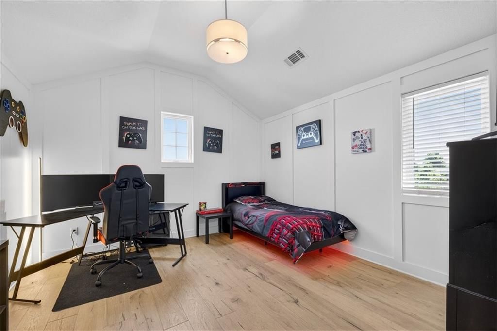 1016 Bridgeshire Drive — photo 32